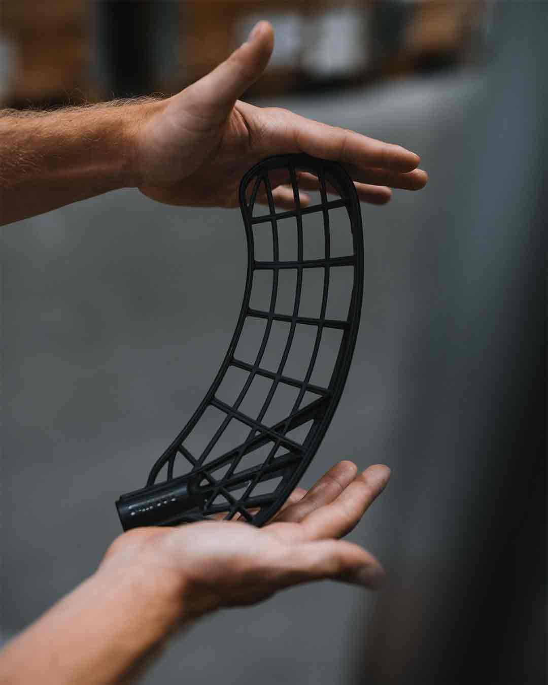 BLADE MAKER BLACK