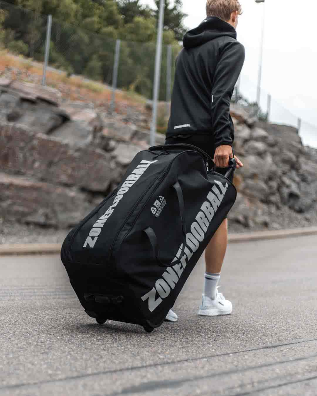 Sport bag FUTURE large w wheels black/silver 120L