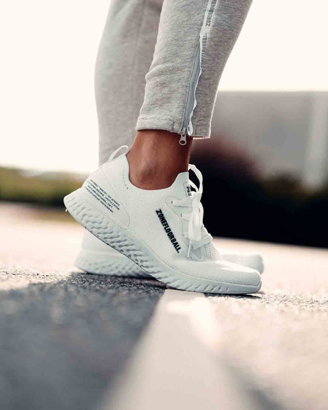 TRAINER LIGHTWEIGHT WHITE